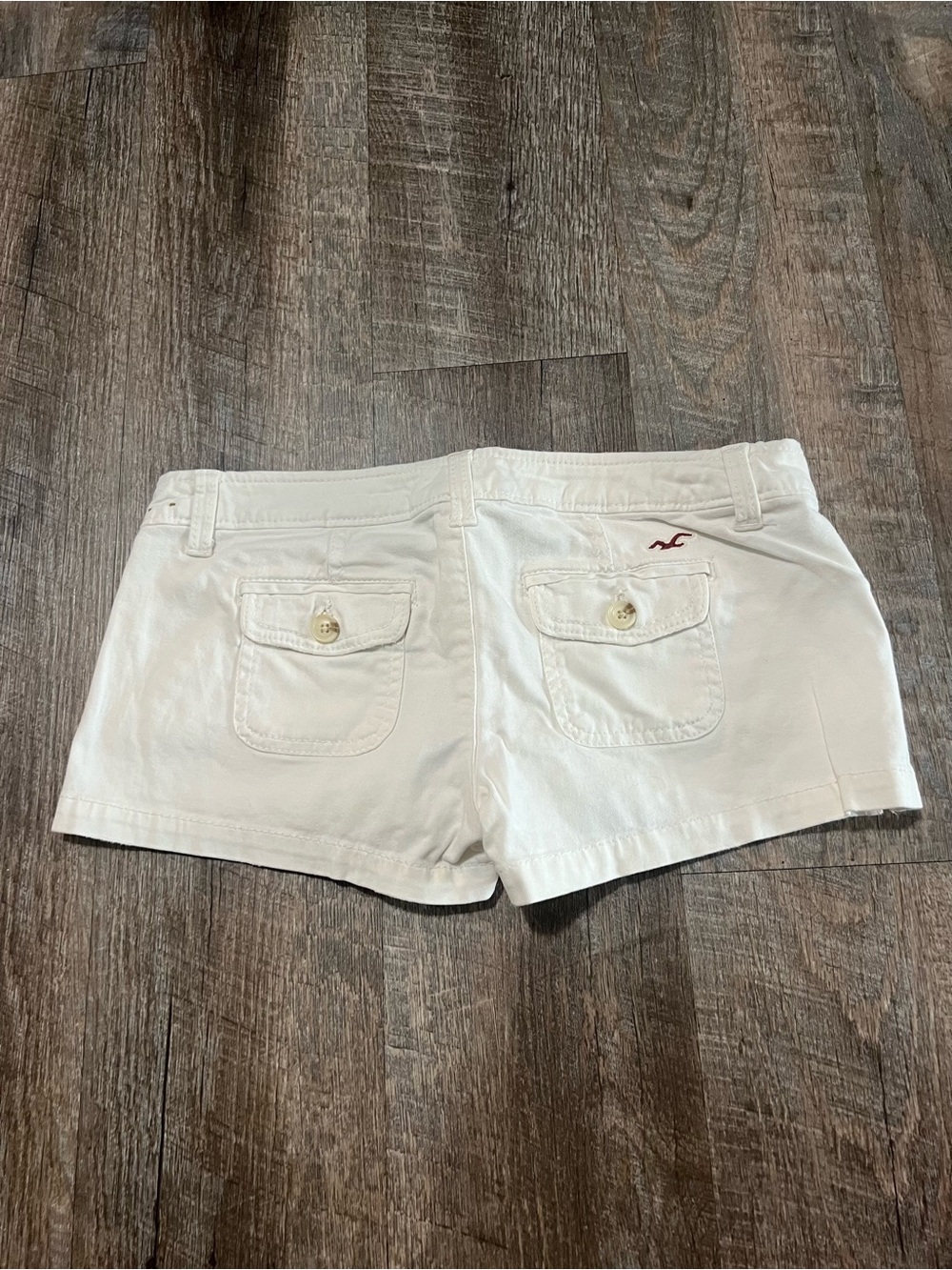 Hollister White Cotton Shorts - Picture 2 of 3
